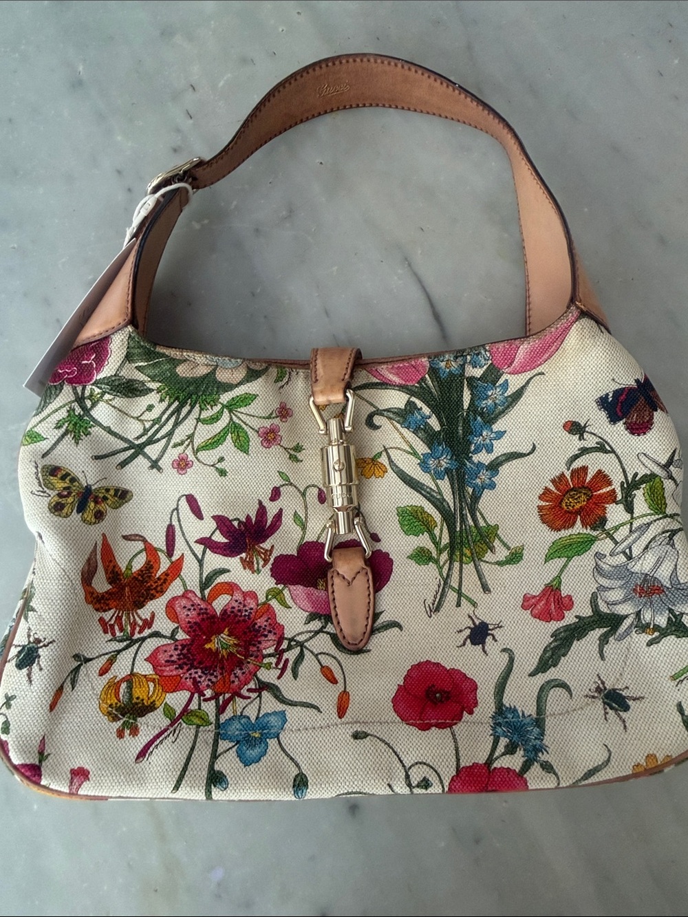 Vintage Gucci Floral Canvas Shoulder Bag with Tan Leather Trim - Picture 4 of 11